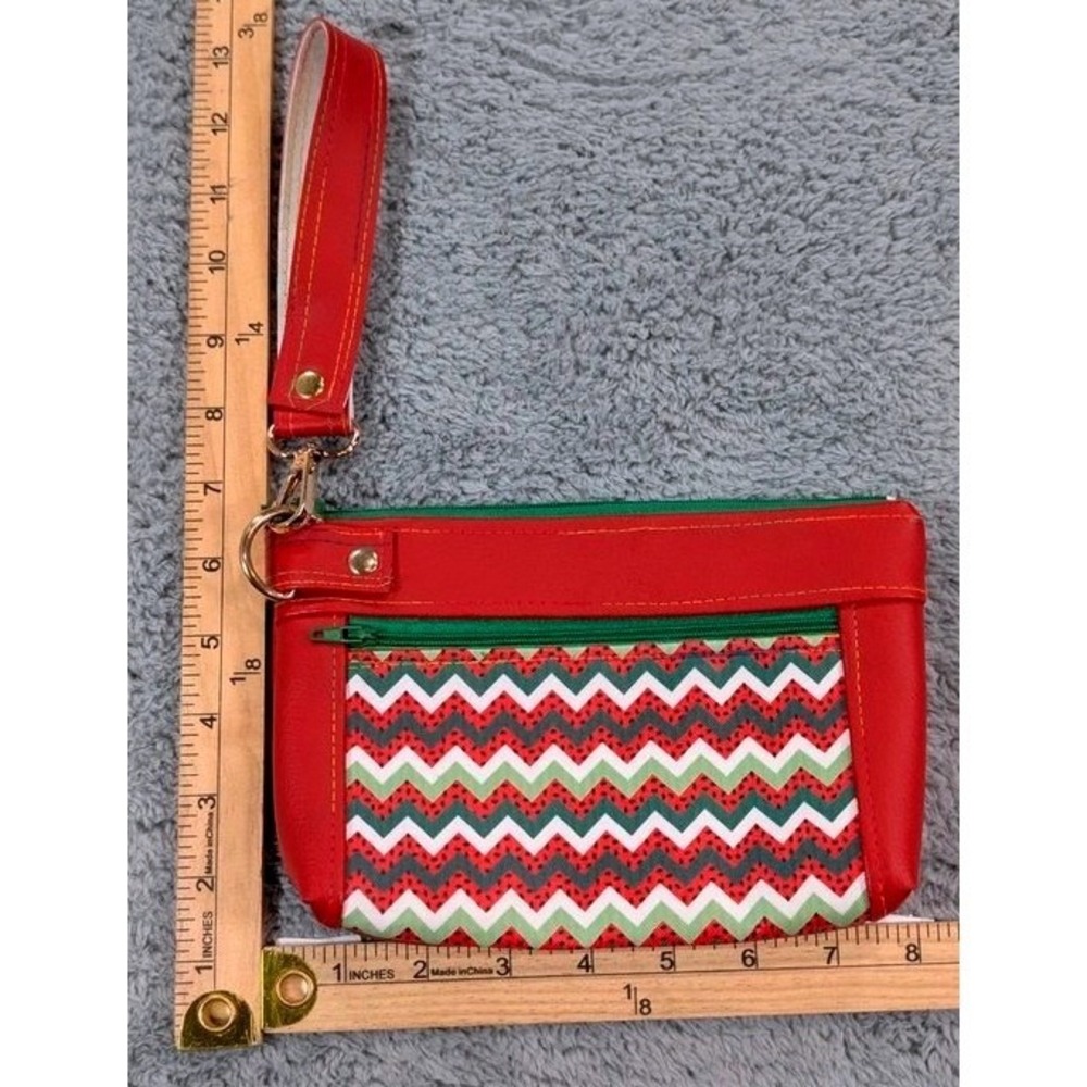Cute Watermelon Seed Zig Zag Chevron Zippered Pouch Wristlet Purse